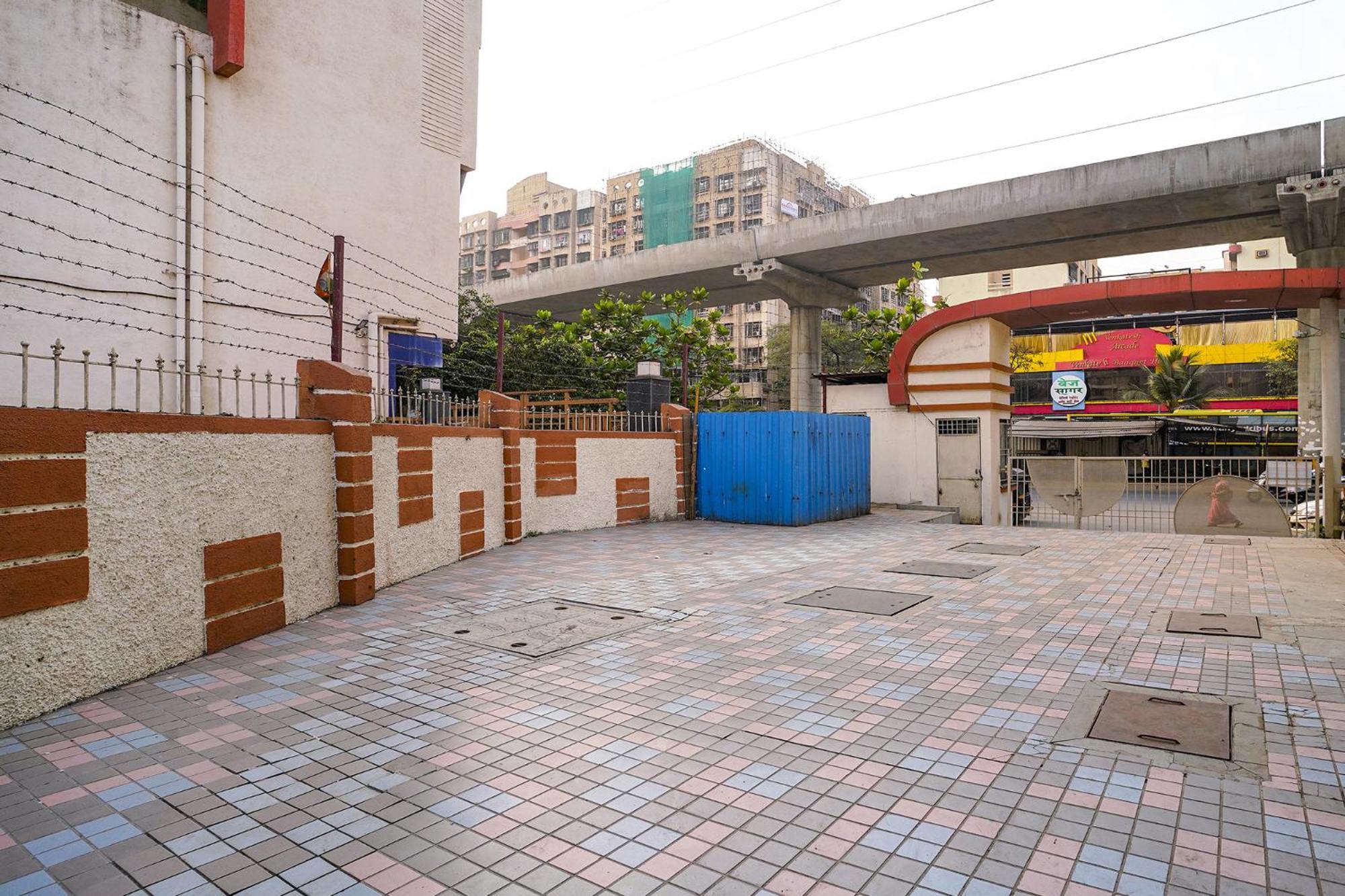 Fabhotel Shree Balaji Apartment Mumbai Exterior photo